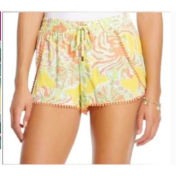 Lilly Pulitzer Pants - Lilly Pulitzer Happy Place Shorts w Pom Pom Trim Size L Summer Beach Resort